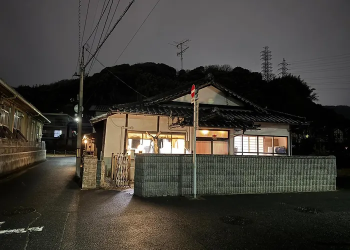 Wholeearth Ryokan Hiroshima